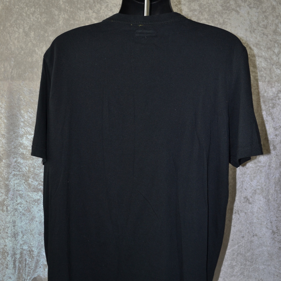 SEAN JOHN "CAVIAR DREAMS" GRAPHIC T-SHIRT - Picture 4 of 8